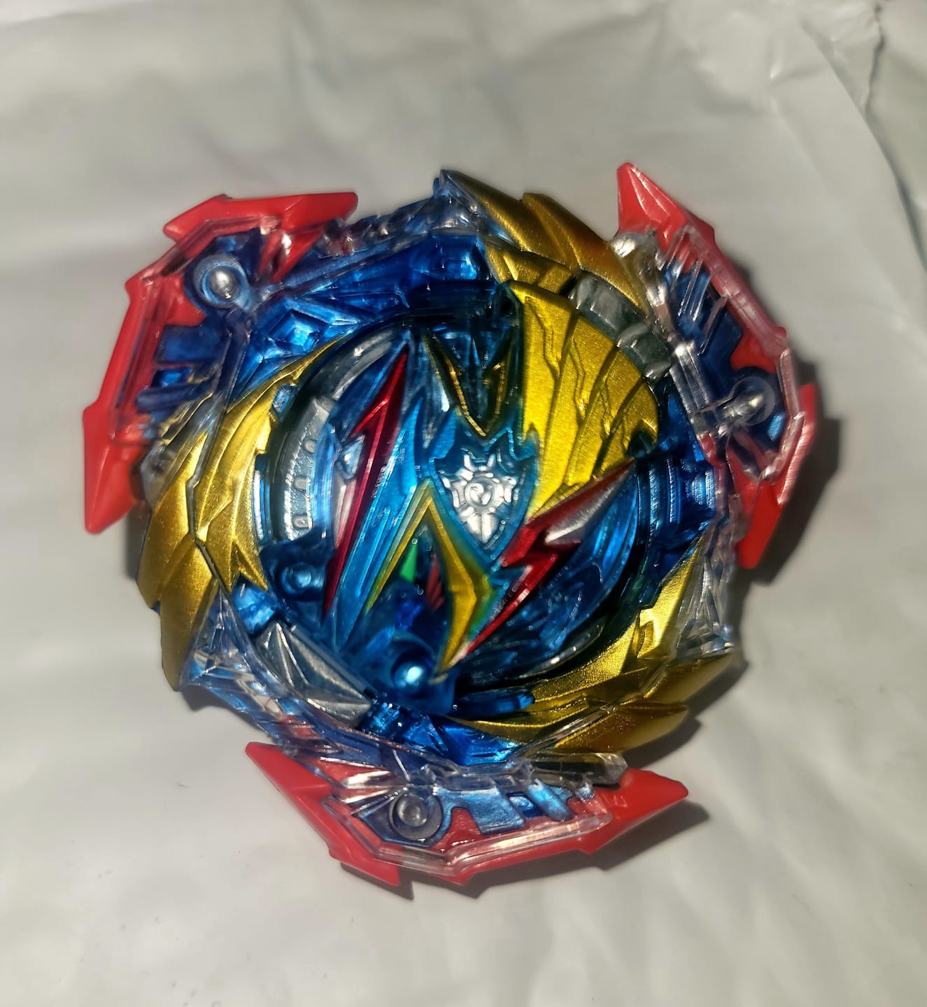 Customer photo review of Takra Tomy  Ultimate Valkyrie Variable'-9 Burst DB Beyblade B-193