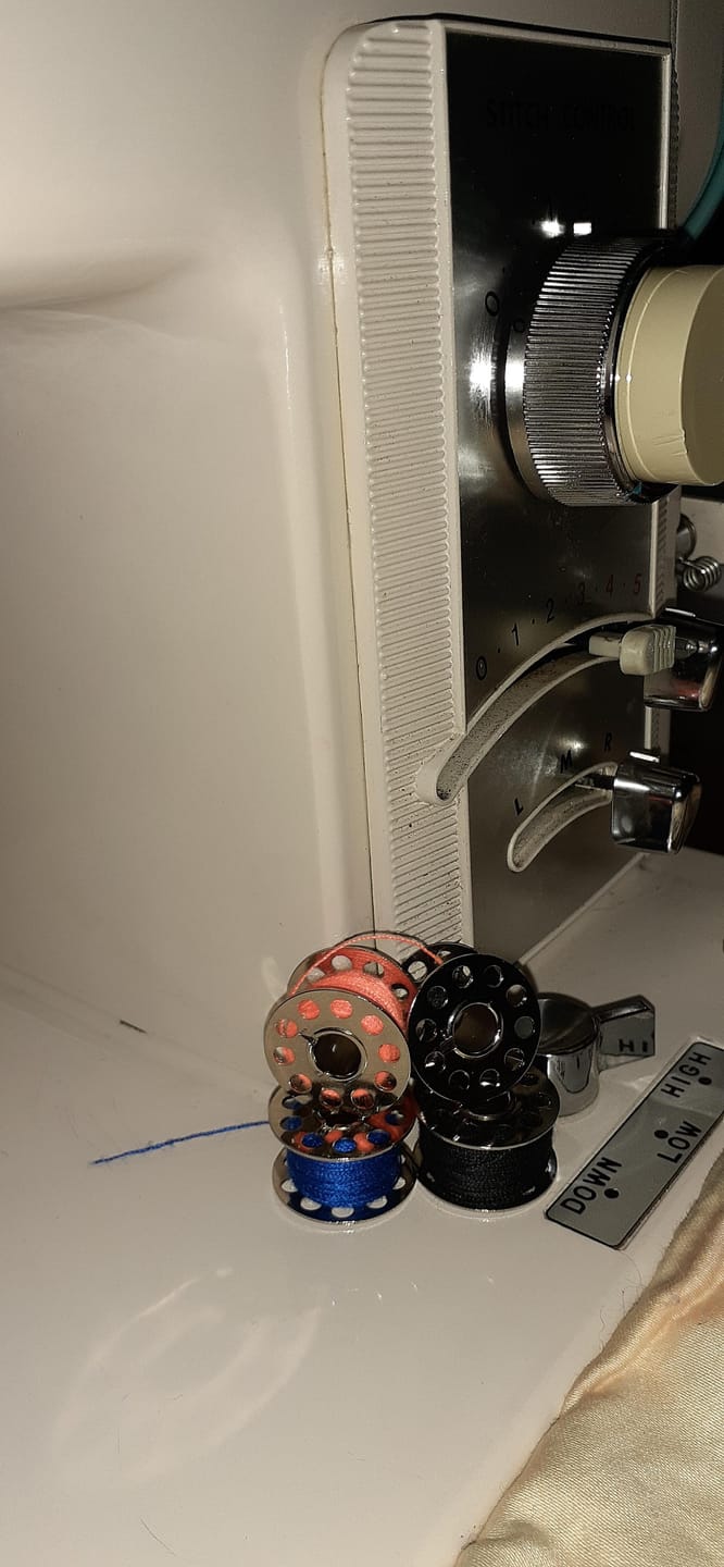 Customer photo review of 10pk Metal Bobbins, Class 15  #2518-A