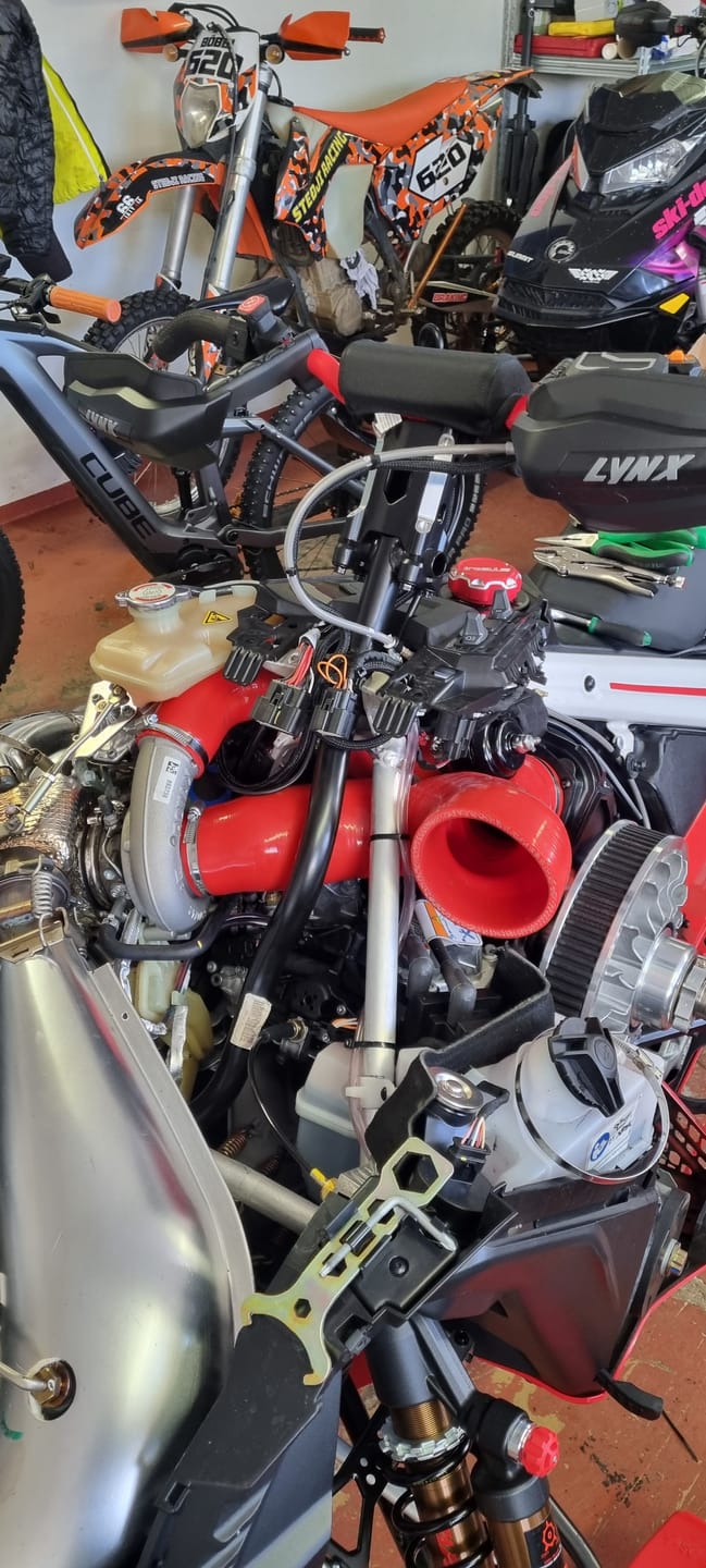 Customer photo review of Gen 5 Ski-Doo / Lynx 850 Turbo Silicone Charge & Intake Tube 6-Ply Extreme HD