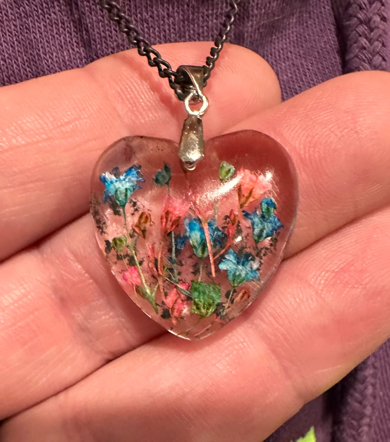 Customer photo review of Flower Heart Necklace with Real Flower and Cremains
