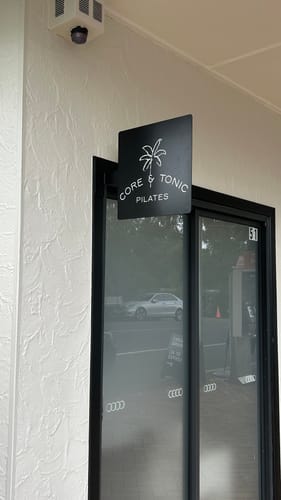 Customer photo review of FOLD Square Sign 400