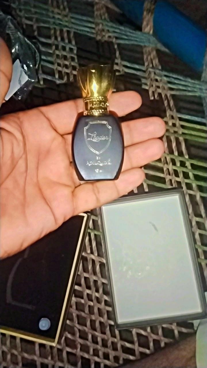 Customer photo review of Leader Luxury Attar Perfume