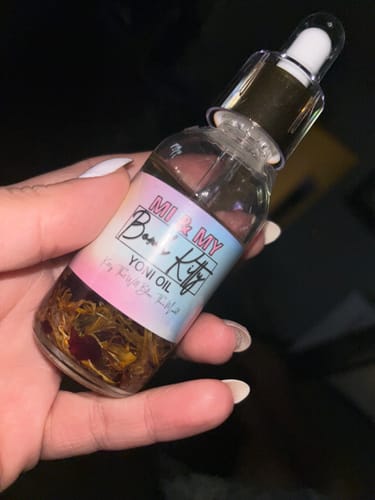 Customer photo review of Bomb Kitty Yoni Oil
