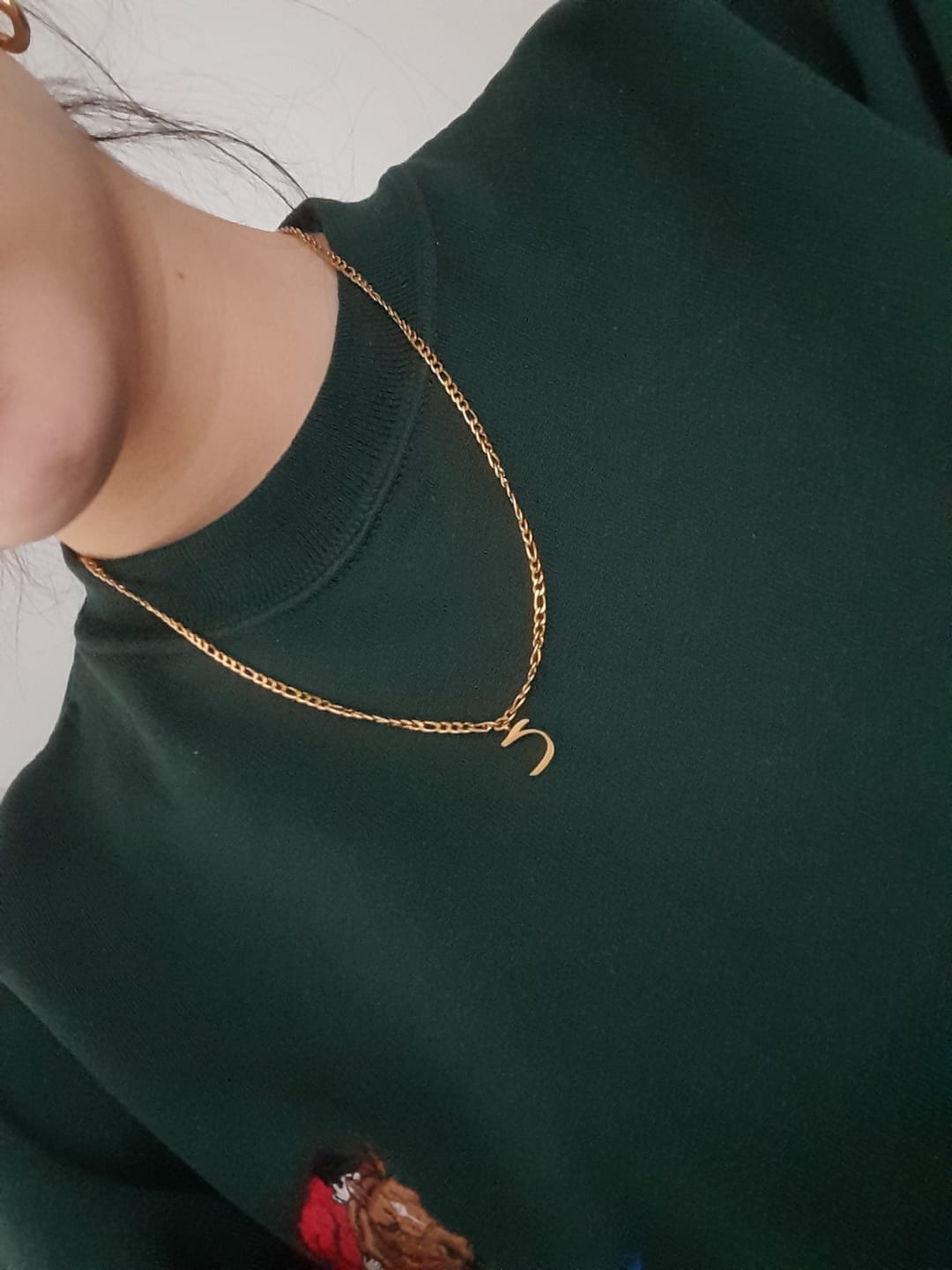 Customer photo review of Arabic Letter Halskette | 18K vergoldet