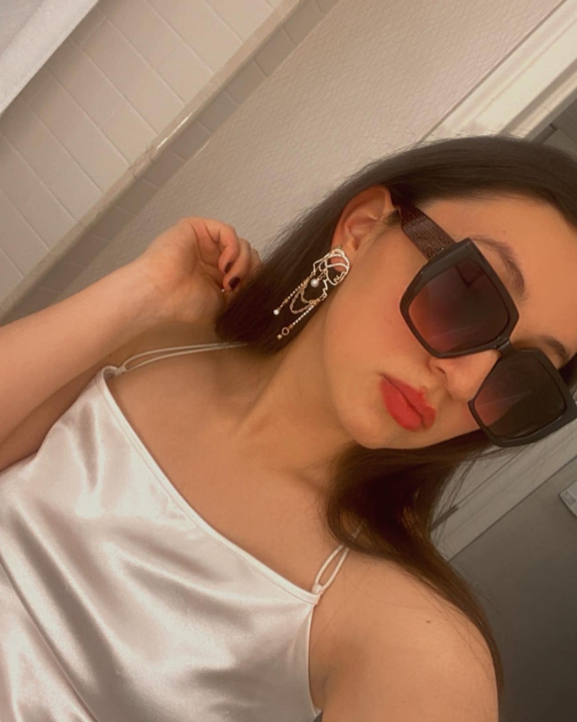 Customer photo review of Girl with a Pearl Earrings