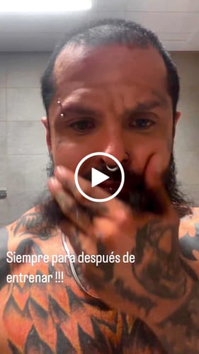 Customer video review of Aceite Para Barba - Paquete De 3 Fragancias