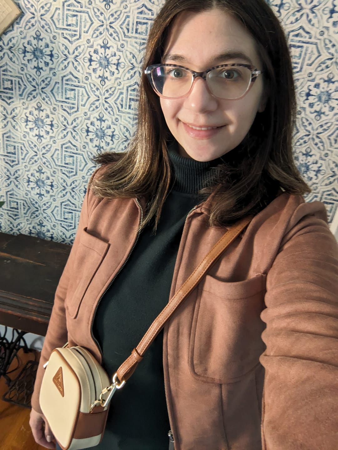 Customer photo review of Crissy Mini Crossbody with Locking Clasps Strap