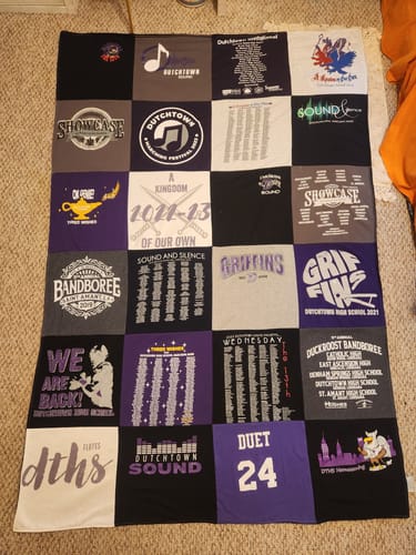 T-shirt quilt featuring griffins by Dana from LA