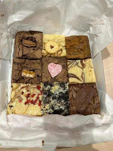 Customer photo review of Brownie & Blondie Mixed Box