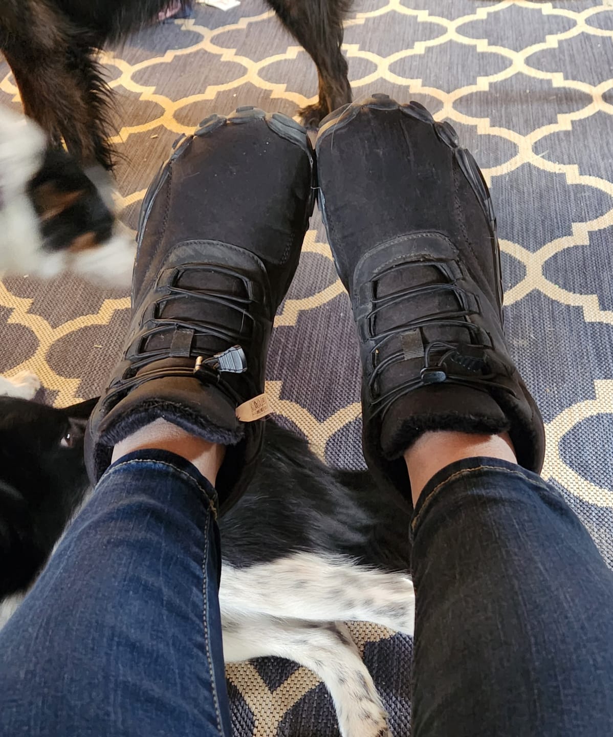 Customer photo review of Caspar Pro - Non-slip & Water-Resistant Winter Barefoot Shoe
