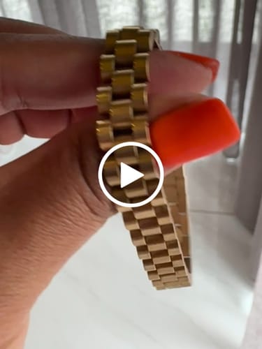 Customer video review of Taylor Timepiece Bangle - Gold