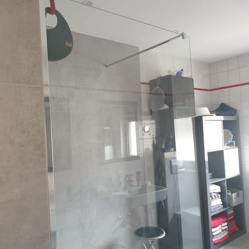 Customer photo review of SONNI Walk In/ Begehbare DuscheDuschabtrennung Duschwand Nano Klarglas Glasstärke 8mm Breite 70-120cm