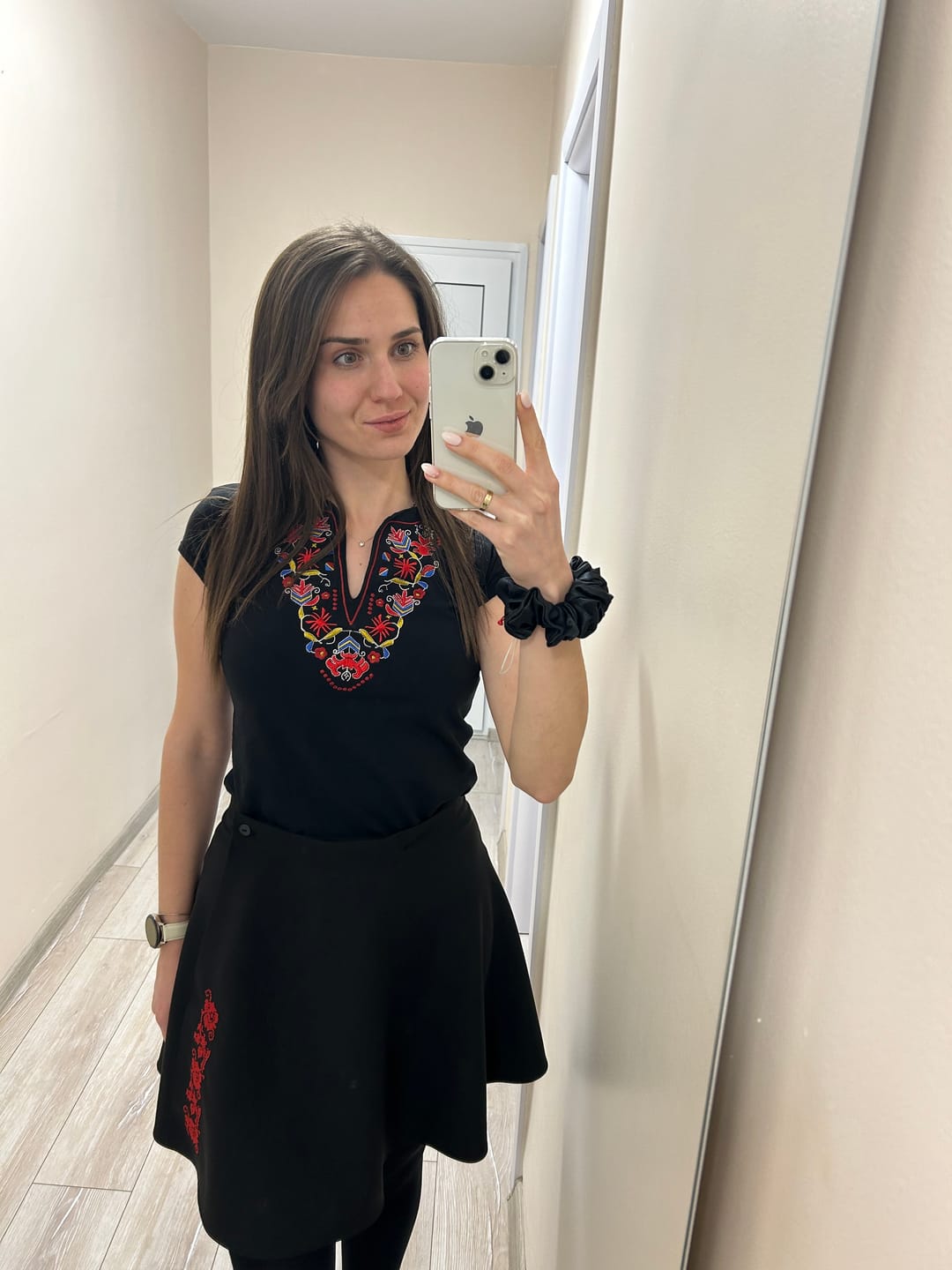 Customer photo review of Тениска с V деколте - "Самоковска"