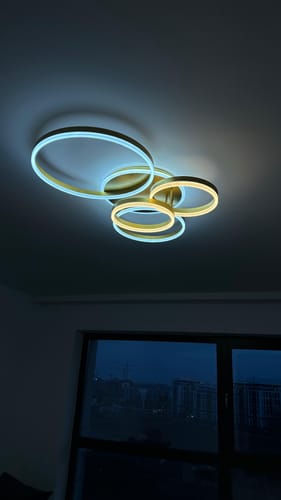 Customer photo review of Lustra LED Beauty Circle GOLD Gigant Echivalent 1200W Telecomanda