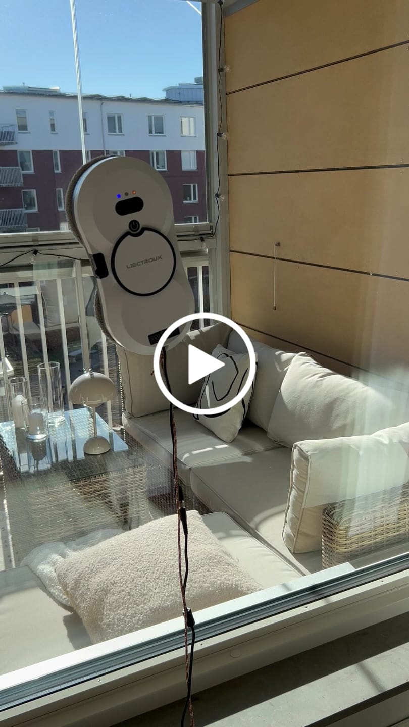Customer video review of Fönsterputsrobot HCR-10 med sprayfunktion