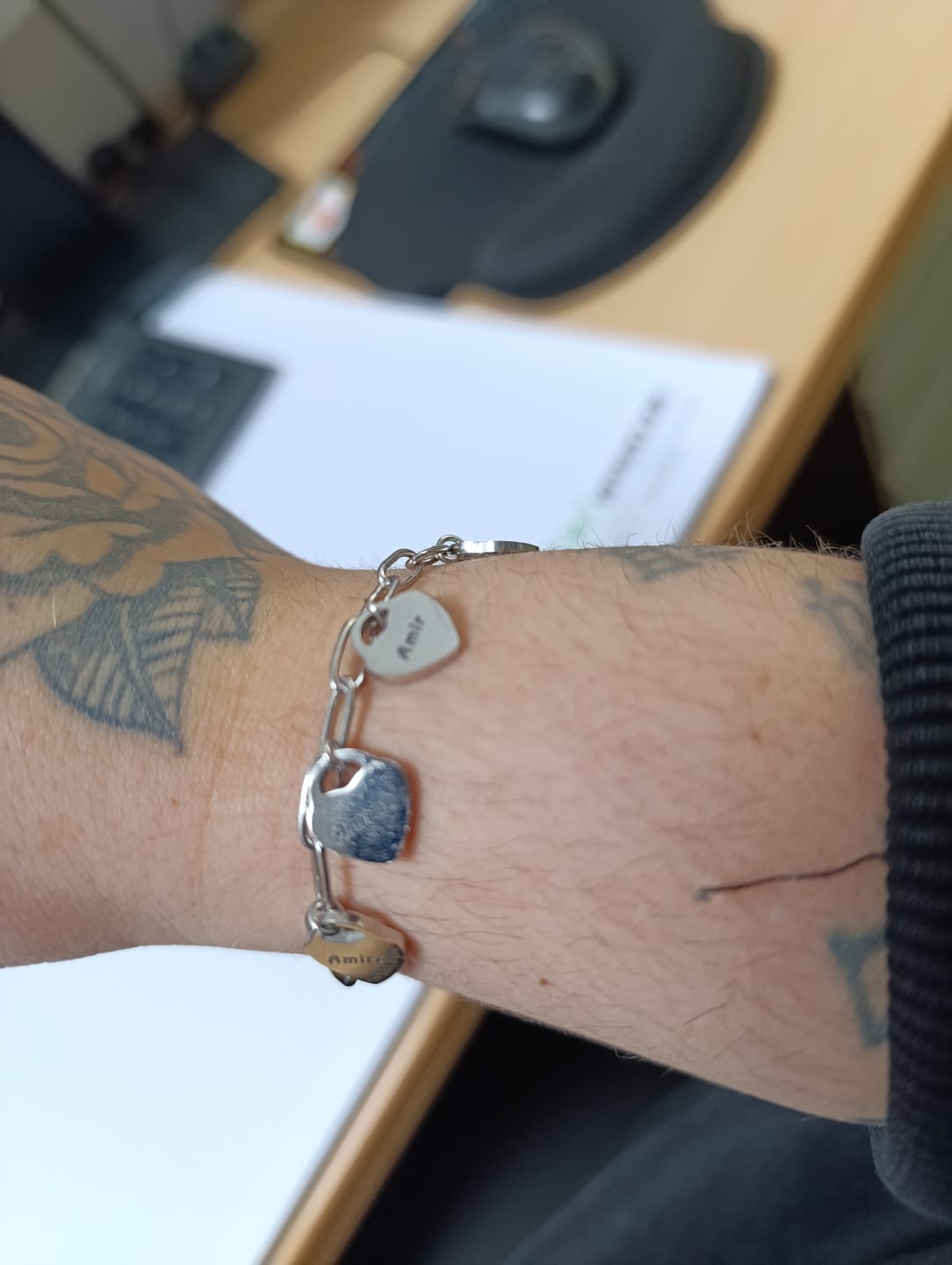 Customer photo review of Armband mit personalisierten Herzanhängern