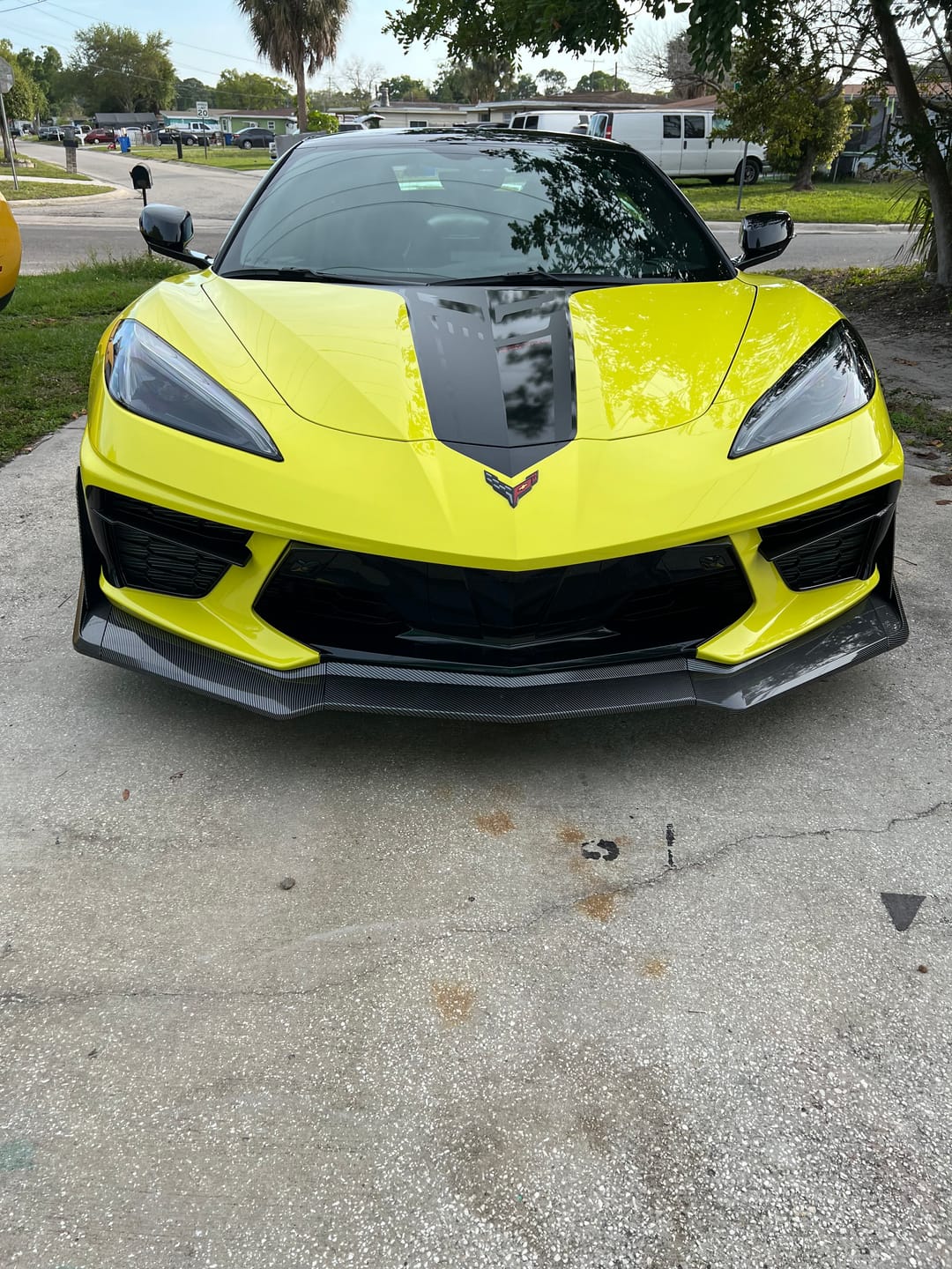Customer photo review of Corvette C8 EOS Performance Track Edition Front Splitter Lip