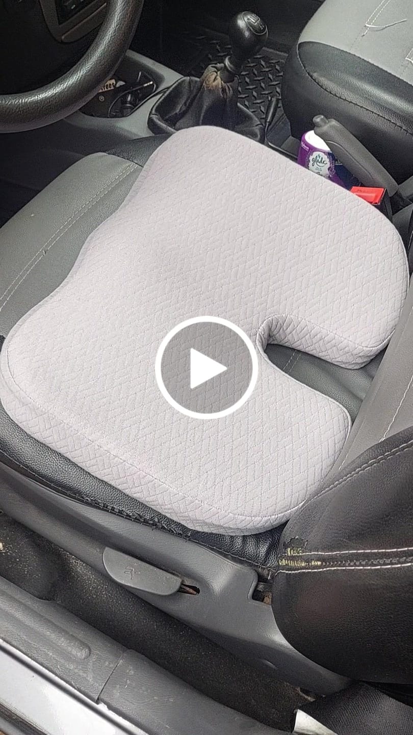 Customer video review of Rall- Portable Tailbone Cushion