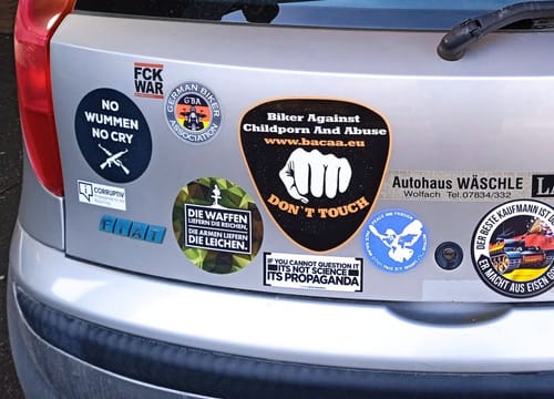 Customer photo review of GROSSE STICKER / AUFKLEBER (10 STK.) • CORRUPTIV