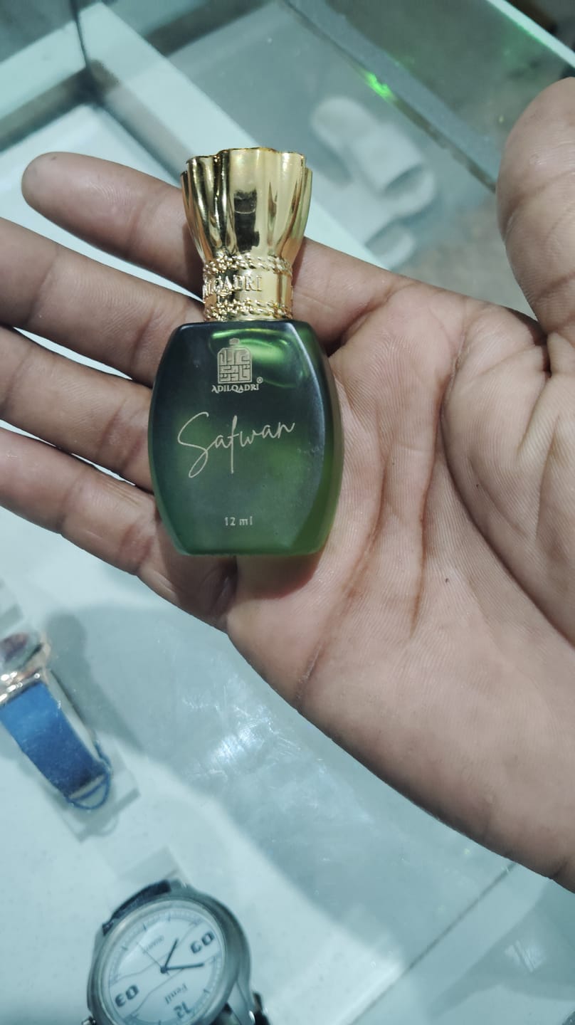 Customer photo review of Safwan Luxury Attar Perfume
