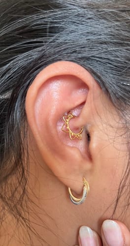 Customer photo review of Piercing Daith y Septum Mandala