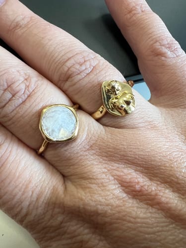 Customer photo review of Irregular Moonstone Ring (Gold)