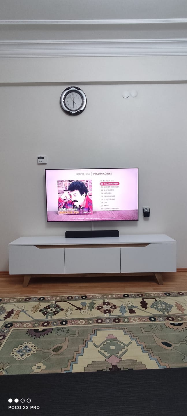Customer photo review of Rani D1 Tv Ünitesi Modern Ayaklı Tv Sehpası 180 cm  Beyaz - Sepet Ceviz