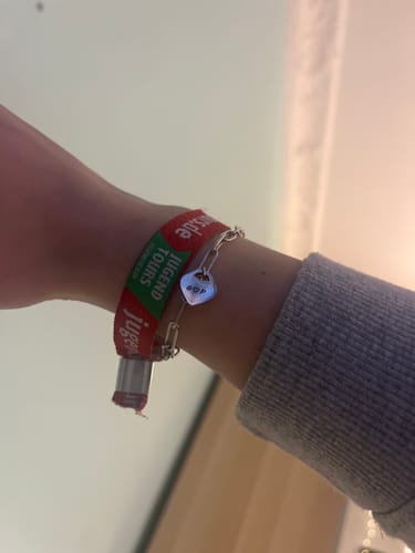 Customer photo review of Armband mit personalisierten Herzanhängern