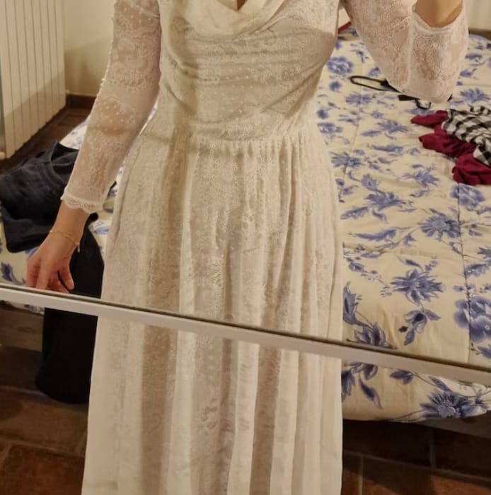 Customer photo review of Elegant Ivory Wedding Gown with Draped Neckline, Delicate Lace, and Long Sleeves Featuring Vintage Style with Champagne Lining #1459