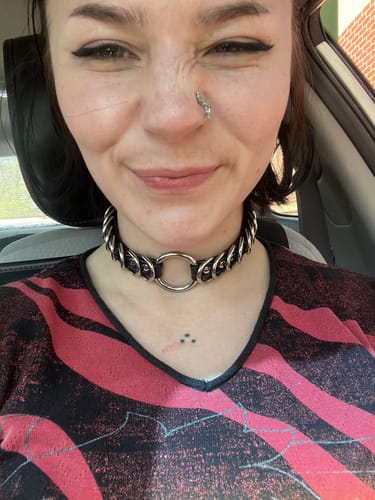 Customer photo review of Chunky Ring Collar