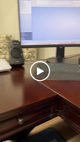 Customer video review of DeskBoard Buddy