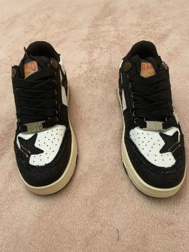 Customer photo review of Vencae™ SNEAKERS - DENIM