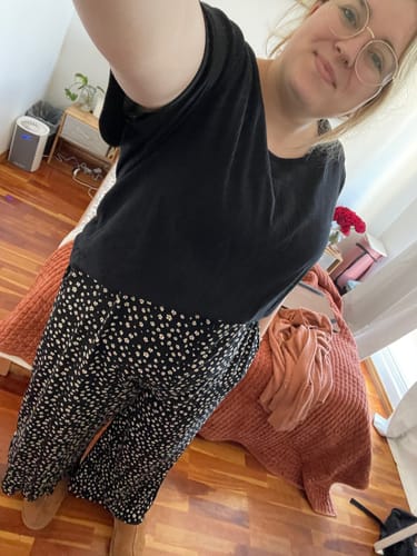 Customer photo review of thyme boxy tee