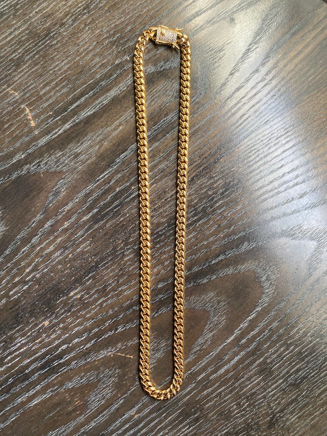 Customer photo review of 6-18mm Miami Cuban Necklace