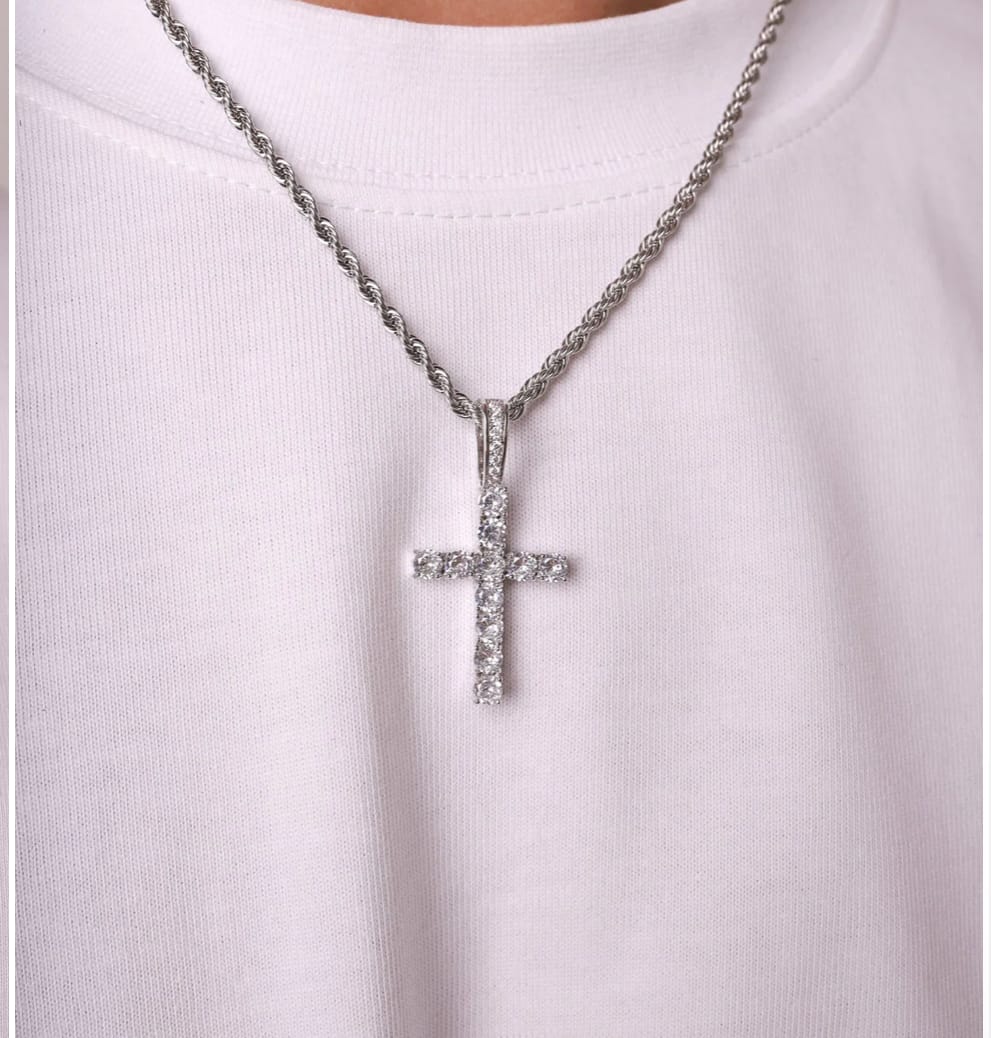 Customer photo review of CROSS PIECE PENDANT. - WHITE GOLD