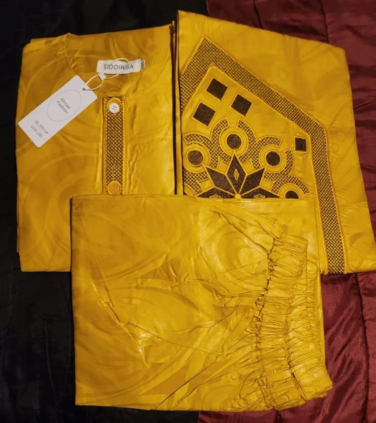 Customer photo review of Boubou Bazin Riche Homme