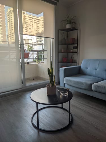 Customer photo review of Mesa de centro circular metal BLACK