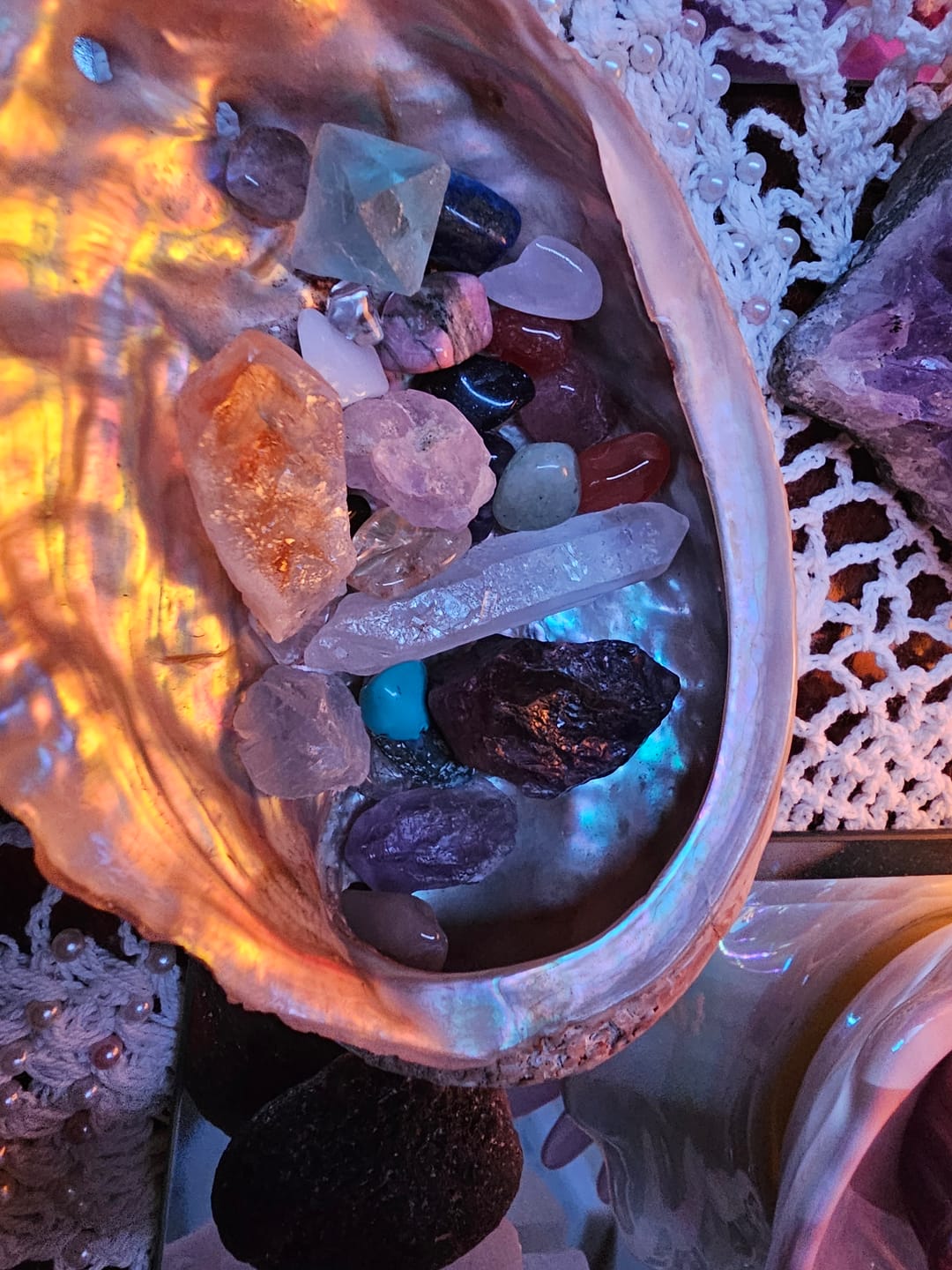 Customer photo review of 26-Piece Mini Gemstone Pocket Set (+ Velvet Carry Bag)
