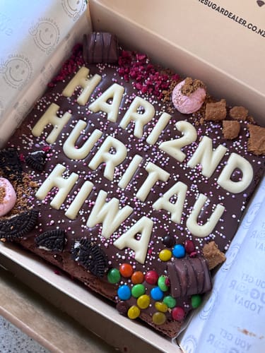 Customer photo review of Custom message loaded brownie