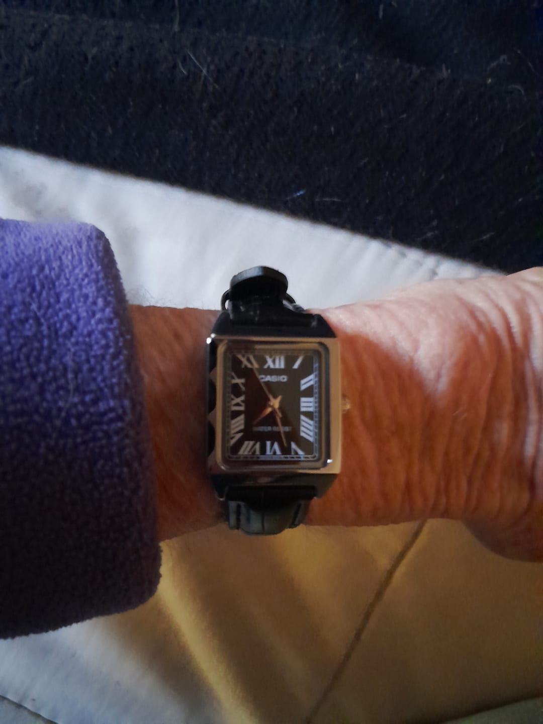Customer photo review of Reloj Casio Tank Análogo LTP-V007L-1BUDF Cuero Dial Negro