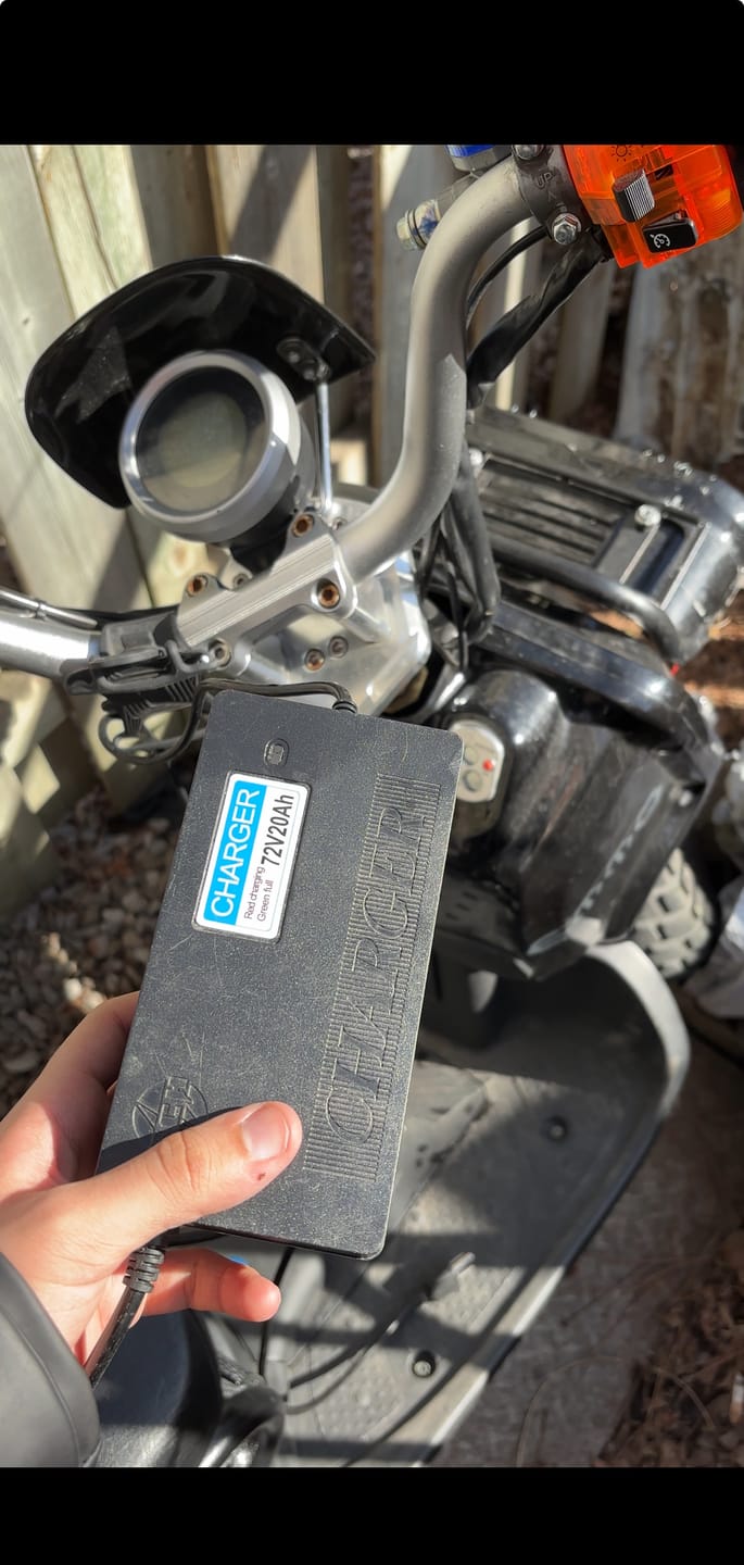 Customer photo review of 72V20Ah SLA Charger