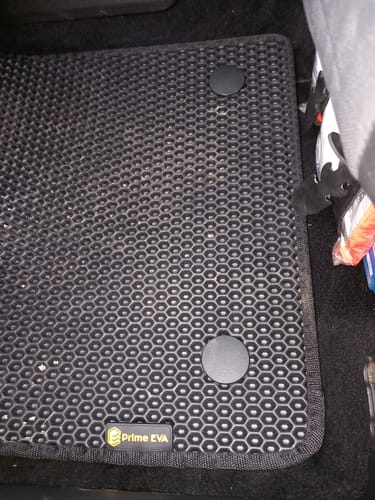 Katarzyna W. review of Dywaniki samochodowe na zamówienie - Przód i tył image 1 out of 1