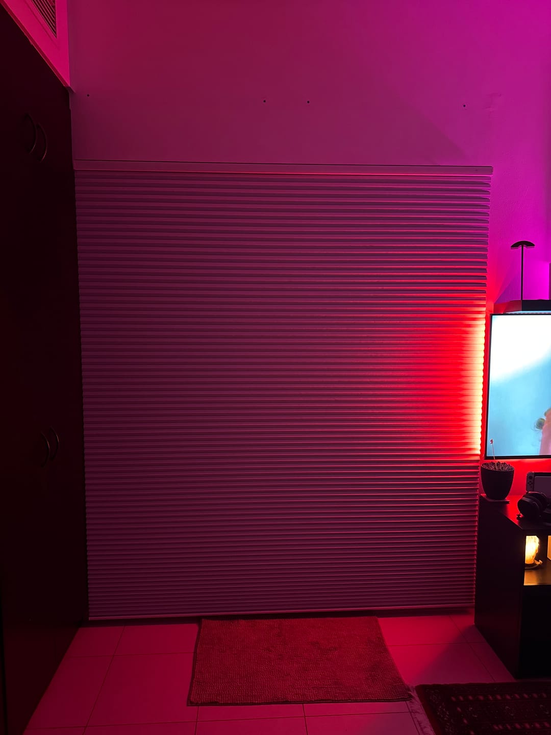 Customer photo review of SmartWings Motorized Blackout Cellular Shades Nowa