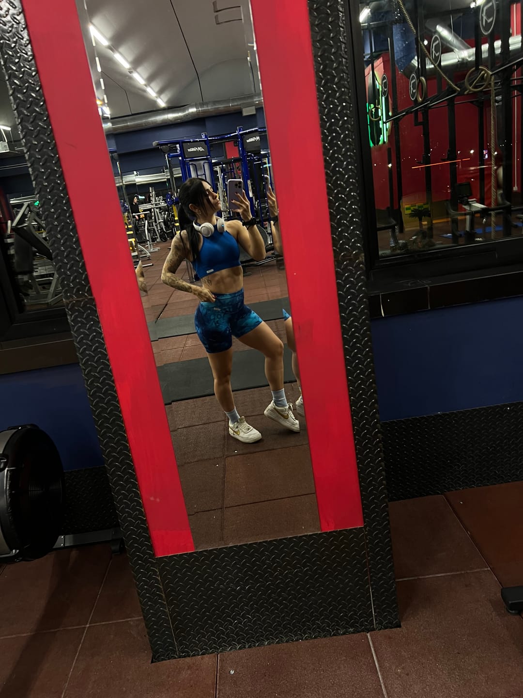 Customer photo review of Shorts Elements Acqua Turchese Blu