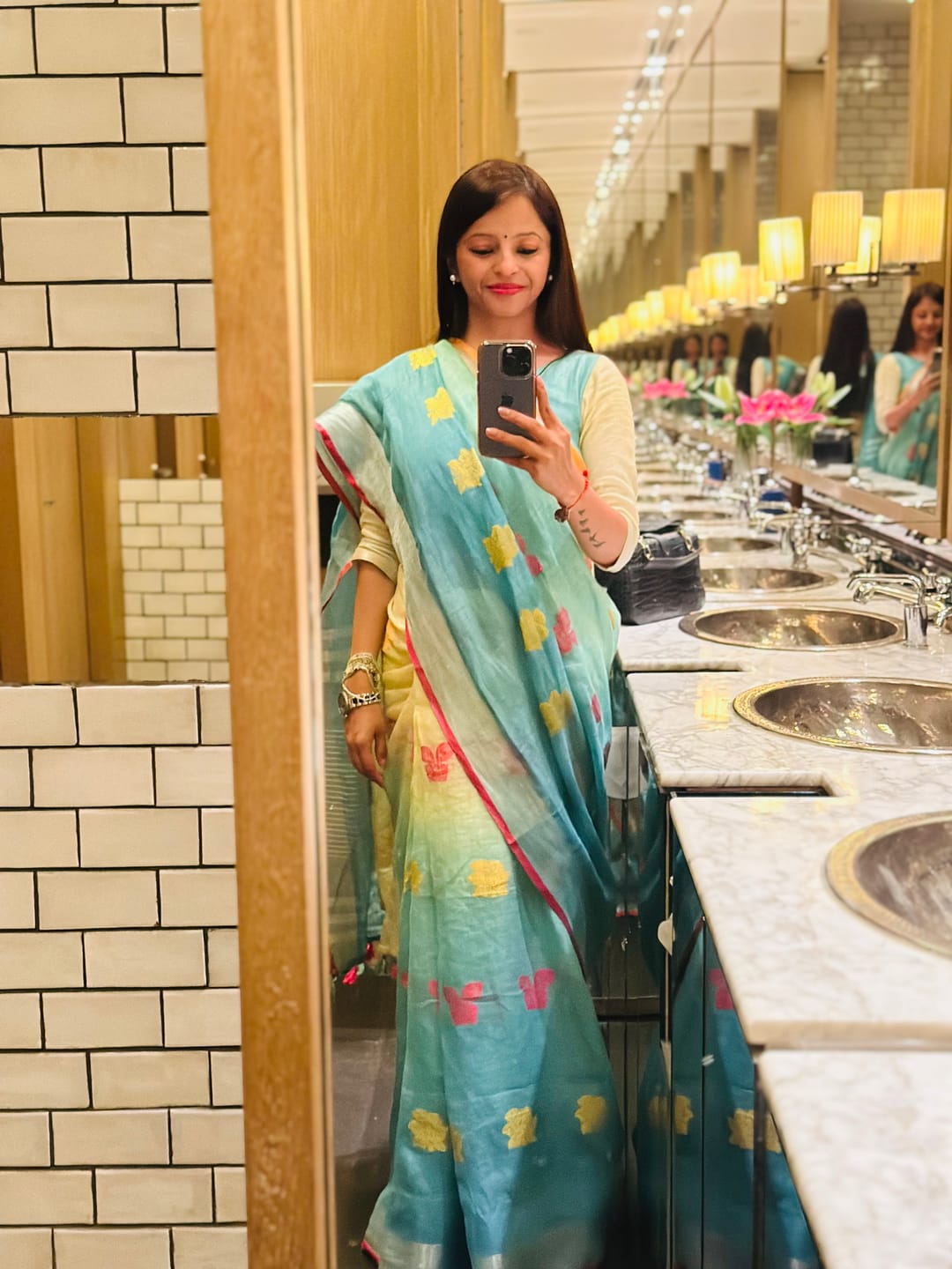 Customer photo review of Ocean Breeze Jamdani Linen Sari