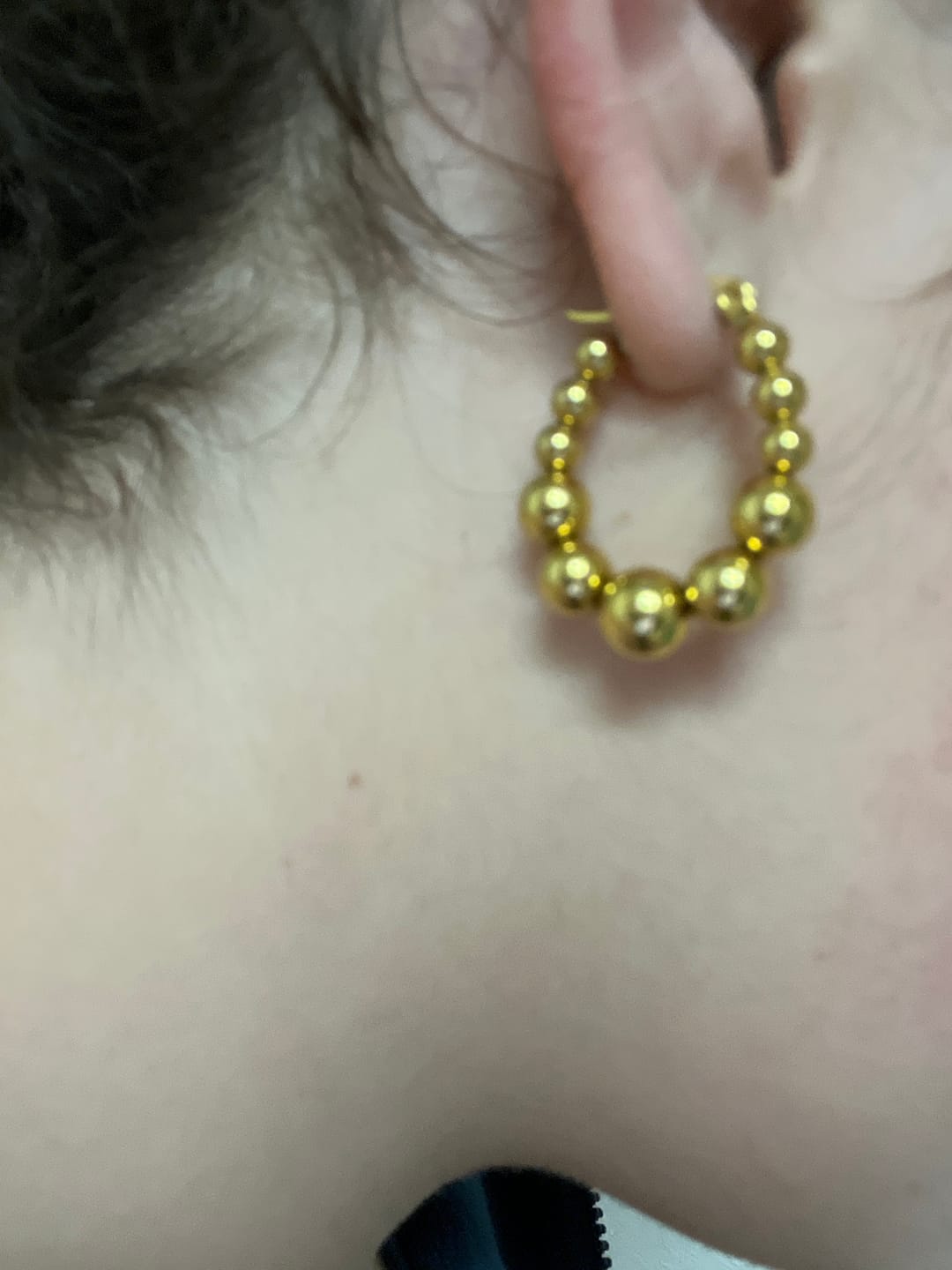 Customer photo review of Arracadas Pom