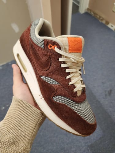 Customer photo review of Air Max 1 'Houndstooth'