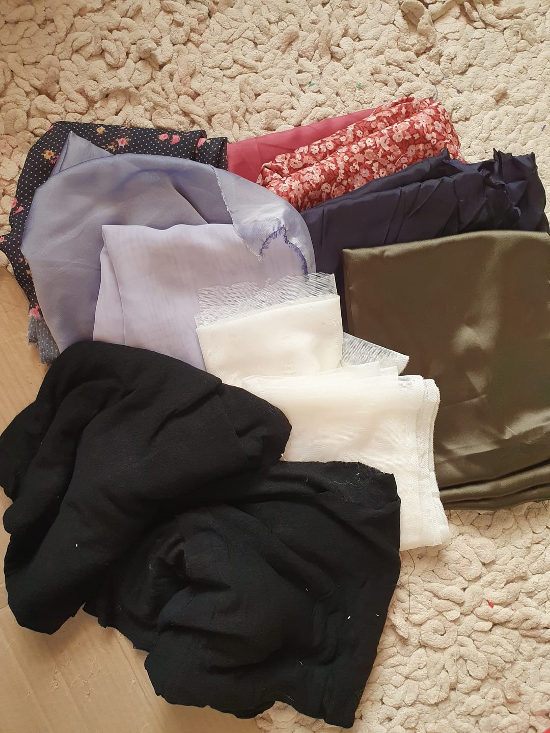 Customer photo review of 1kg Mixed Remnants Fabric Bag- Huge Variety
