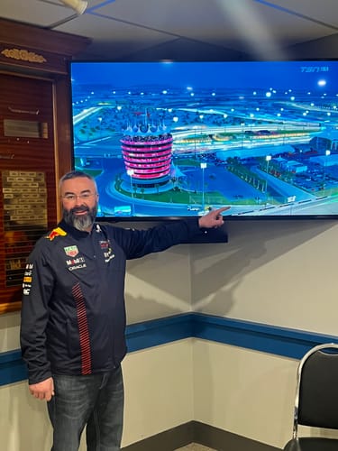 Customer photo review of Red Bull Racing F1 2023 Team Soft Shell Jacket- Navy