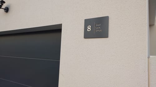 Customer photo review of Numero civico e testo modello Stencil Regular